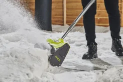 Snöskyffel
